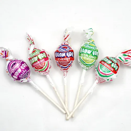 Vista 3 de Charms Blow Pops, bolsa a granel de 3 libras (aproximadamente 68), paletas rellenas de goma de mascar con sabor a fruta surtida, caramelos duros a