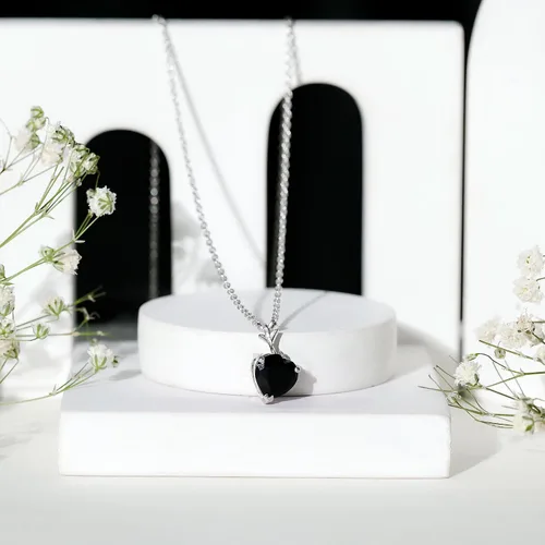 Vista 5 de Natural 2 Ct Black Onyx Heart Necklace with Chain, AAA Quality Negro
