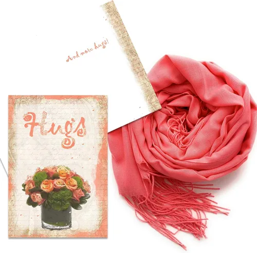Vista 4 de Smiling Wisdom - Abrazos y más abrazo condolencias condolencias consolador tarjeta de felicitación y bufanda regalo set - Mujer - Coral