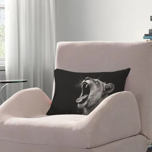 Vista 3 de AOYEGO Funda de almohada de león de 12 x 20 pulgadas, diseño de leones rugientes de animales salvajes con lengua larga, dientes afilados, fundas