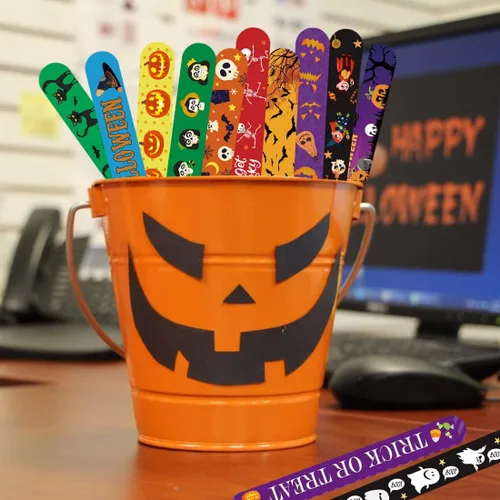Vista 7 de SUNPROUND Pulsera de Halloween para niños, 100 piezas de pulseras a presión con diseño de araña, calabaza, fantasma, zombie, murciélago y brujas