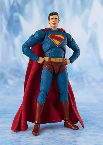 Vista 3 de TAMASHII NATIONS - Superman - Figura de acción Superman S.H.Figuarts