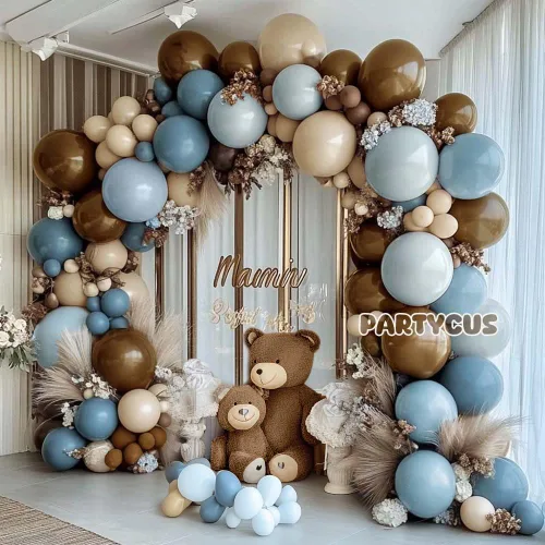 Vista 2 de Kit de arco de globos de látex de doble relleno pastel azul bebé, marrón oscuro, marrón, café, arena blanca y arena, guirnalda de globos de látex
