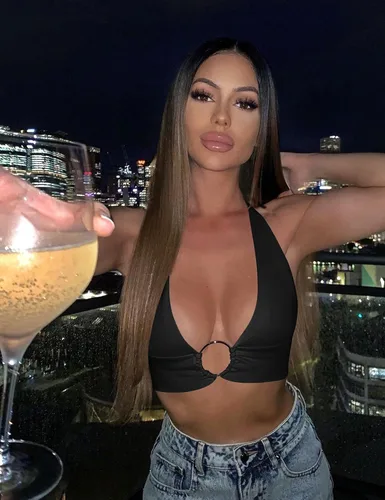 Vista 4 de Mizoci Camiseta corta sexy de verano sin mangas con cuello en V profundo y espalda descubierta