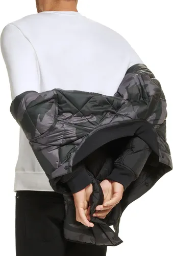 Vista 6 de Calvin Klein Chaqueta acolchada reversible con diamantes para hombre