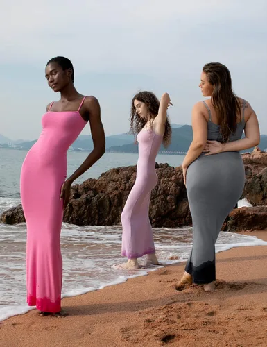 Vista 6 de PUMIEY Vestido largo sexy sin cordones para mujer, suave y acanalado