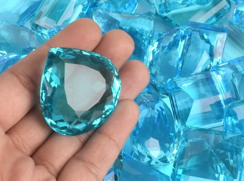 Vista 5 de GEMHUB Juego al por mayor de 4 piezas aproximadamente 200 Ct brillante topacio azul suizo facetado mezcla corte de joyería que hace piedras