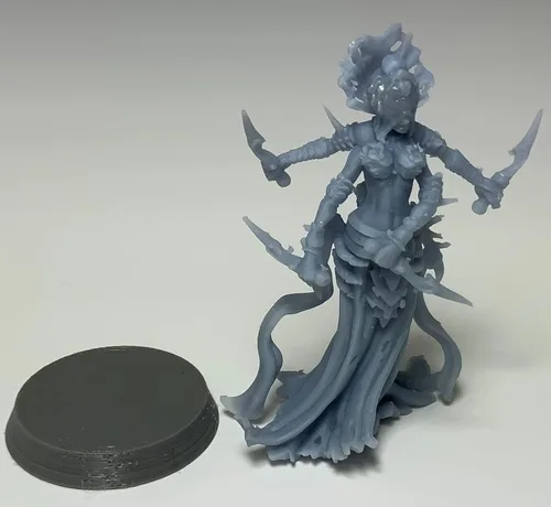 Vista 3 de Reina Araña - RPG - Calabozos y Dragones - DND - Pathfinder - Señor del Anillo - Figura miniatura (gris/sin pintar)