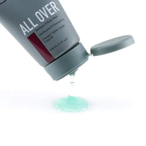 Vista 4 de JOHNNY B. Professional All Over Hair Shampoo and Body Wash