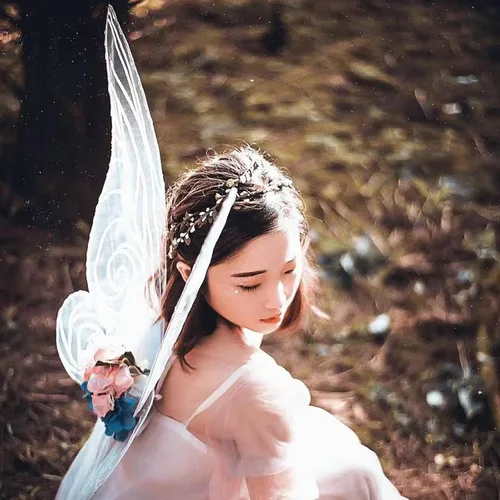 Vista 7 de Lulupia Alas de hadas blancas para adultos disfraz de hada de mariposa juego de alas de ángel con orejas de elfo para mujeres niñas y niños Blanco