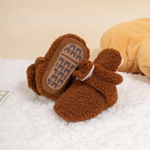 Vista 23 de Botines de forro polar para bebés, niños y niñas, pantuflas antideslizantes con agarre suave, zapatos de calcetín para recién nacidos, cuna
