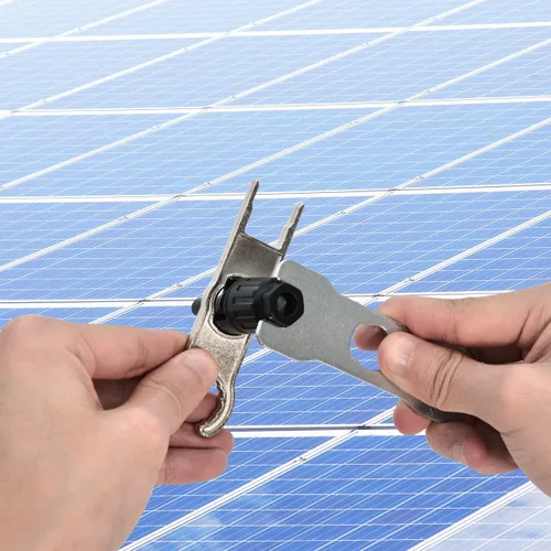 Vista 5 de ELFCULB 1 par de llaves de metal solar, herramientas de conector de panel solar, herramienta de montaje y desmontaje para sistema fotovoltaico solar