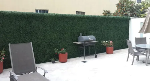 Vista 9 de Greensmart Décor - Juego de 4 alfombrillas artificiales de boj Ficus de 20 x 20 pulgadas