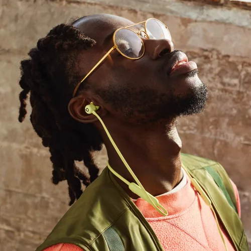 Vista 5 de Beats Flex - Auriculares inalámbricos Apple W1, auriculares magnéticos, Bluetooth de clase 1, 12 horas de tiempo de escucha, micrófono integrado