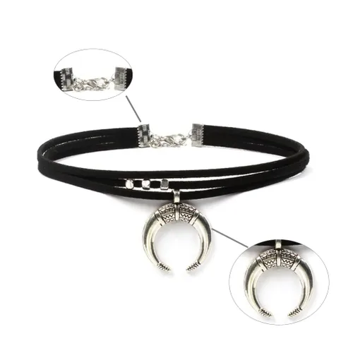 Vista 5 de FMR Gargantilla de luna creciente para mujer, collar de luna, collar de terciopelo negro, collar vintage de múltiples capas, collar con colgante