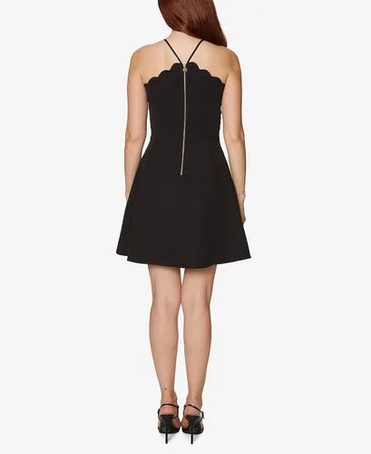 Vista 2 de Betsey Johnson Minivestido halter festoneado para mujer con botones de perlas