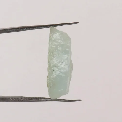 Vista 3 de GEMHUB 14.8 CT Natural Earth Mined Clear Aqua Sky Aguamarina Cristal curativo Rara Grado Superior Piedra preciosa áspera para curación