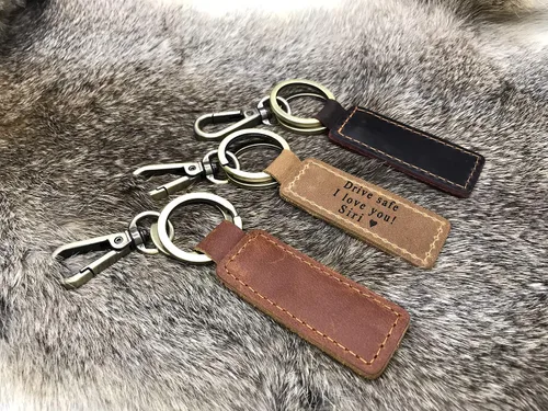 Vista 3 de Llavero de piel personalizada, llavero de coordenadas, 3er aniversario, regalo para cumpleaños, llavero, el mejor regalo marrón, Marrón