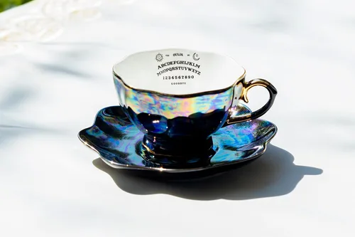 Vista 3 de Grace Teaware Ouija Board - Taza de té y platillo con borde dorado