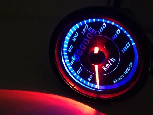 Vista 2 de Negro Universal LED motocicleta odómetro KMH Velocímetro Calibre Cafe Racer Old School VT