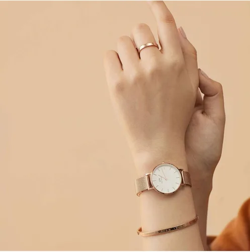 Vista 6 de Daniel Wellington Reloj Petite de acero inoxidable oro rosa (316L)
