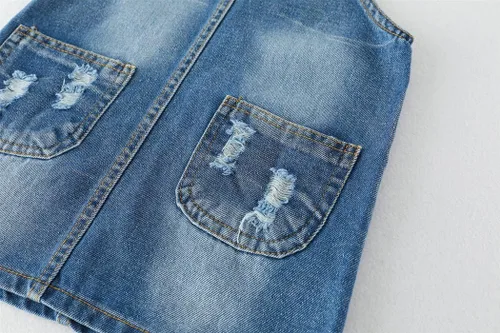 Vista 4 de KIDSCOOL SPACE Vestido de mezclilla para niñas, suéter de jeans rasgados