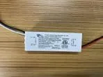 Vista 2 de SOLFART Nuevo controlador LED Fuente de alimentación de 24 vatios Salida de bajo voltaje para 8568-3T LED Light (regulable)