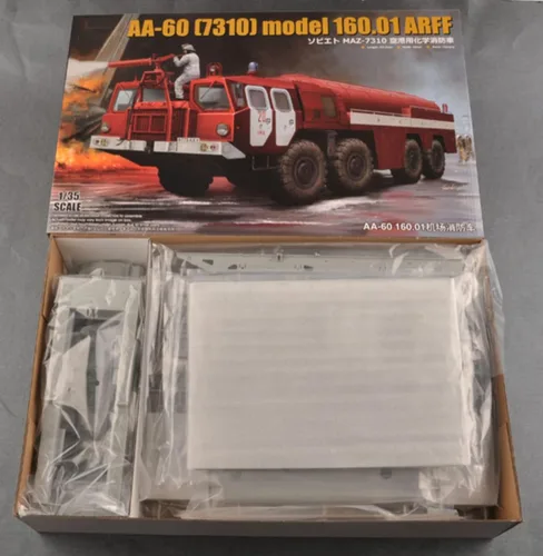Vista 4 de Maquetas de Tanques, AA-60 (7310) Modelo 160.01 ARFF Kits Modelo de Plástico, Escala 1/35,17 x 3,7 Pulgadas