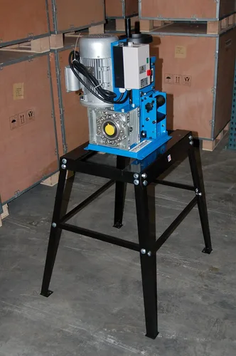 Vista 3 de OFERTA DEL PAQUETE STRiPiNATOR Modelo 60 Máquina peladora de alambre de cobre CON SOPORTE