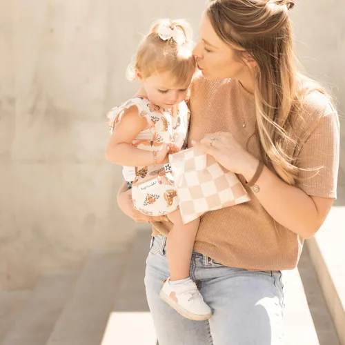 Vista 3 de Tiny Twinkle Bolsas reutilizables para bocadillos para niños – paquete de 3 bolsas para aperitivos y bolsa para sándwich para niños pequeños