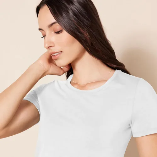 Vista 341 de Amazon Essentials Women's Regular-Fit Short-Sleeve Crewneck T-Shirt