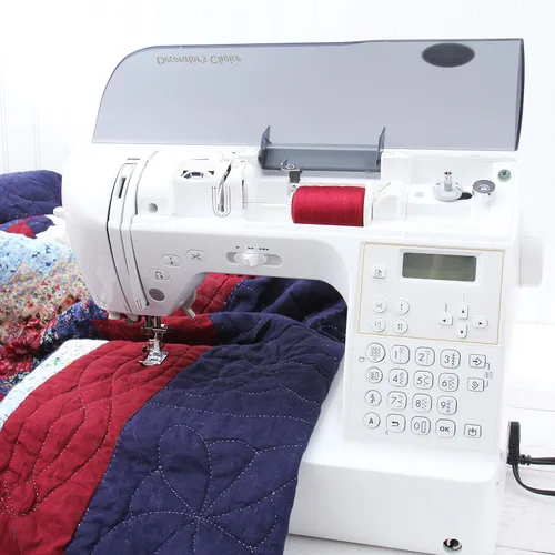 Vista 4 de Threadart - Hilo de algodón 100 % para acolchar, coser y sergar Carretes de 1000 m, calibre 50/3 Color albaricoque 107 Long staple cotton
