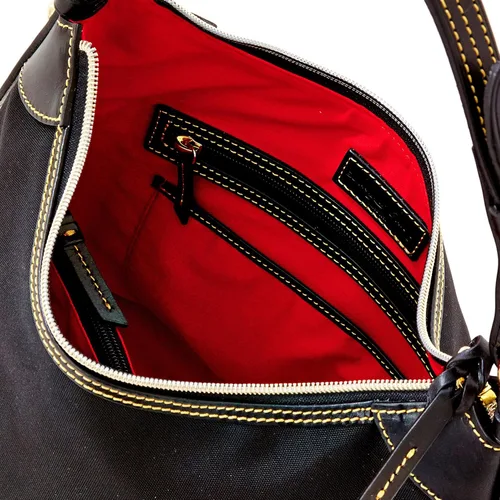 Vista 4 de Dooney & Bourke Bolso de hombro grande Erica Hobo Nylon Rosa Claro