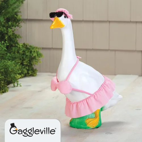 Vista 2 de Fox Valley Traders Gaggleville Bikini - Traje de ganso, se adapta a una estatua grande de 23 pulgadas de alto