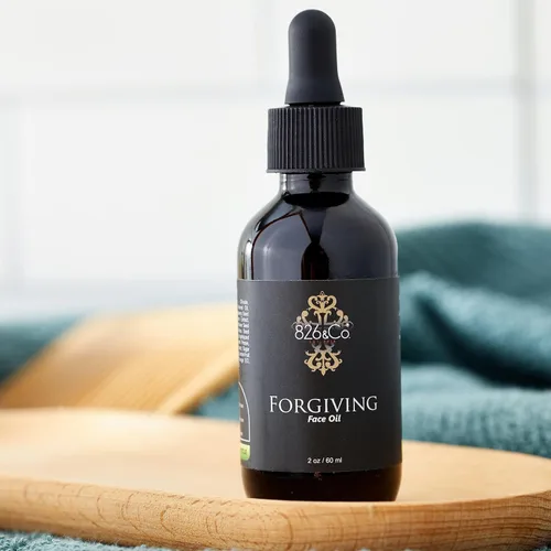 Vista 6 de 826 & Co. FORGIVING - Aceite facial y cuello. Aceite facial calmante hidratante y nutritivo con ceramida NP, centella asiática y aceite de granada.