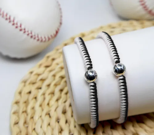 Vista 2 de Pulseras trenzadas hechas a mano, regalos de béisbol para niños, pulseras ajustables con cuentas de béisbol, pulseras de béisbol inspiradoras