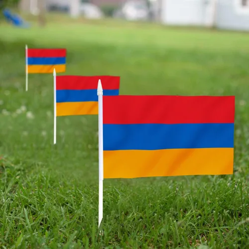 Vista 3 de Anley Mini bandera de Armenia - Paquete de 12 banderas armenias pequeñas en miniatura de mano en barra, resistentes a la decoloración