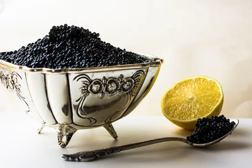 Vista 2 de Caviar siberiano polaco - Huevas de esturión real - Lyna Polska (7 onzas (7.05 oz))