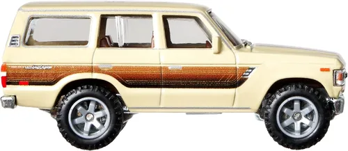 Vista 5 de Hot Wheels Vehículos de leyendas del circuito cultural del automóvil para niños de 3 años en adelante, colección premium de vehículos a escala 1:64