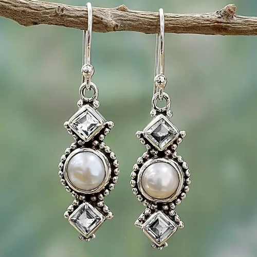 Vista 2 de Aretes largos de geometría bohemia, estilo vintage, de cristal verde plateado, para mujer Blanco