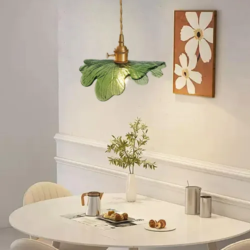 Vista 2 de Lámpara colgante colgante de 1 luz, lámparas colgantes de latón dorado, pantalla de vidrio de flores verdes, iluminación colgante moderna