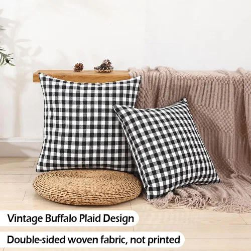 Vista 3 de CARRIE HOME - Juego de 2 fundas de almohada de exterior a cuadros de búfalo blanco y negro de 16 x 16, almohadas de sofá de decoración de granja