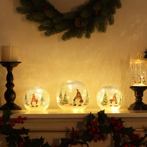Vista 6 de PHITRIC Decoraciones de Navidad para interior, 3 piezas de espumosos gnomos navideños con bolas de vidrio brillantes, luces LED y temporizador
