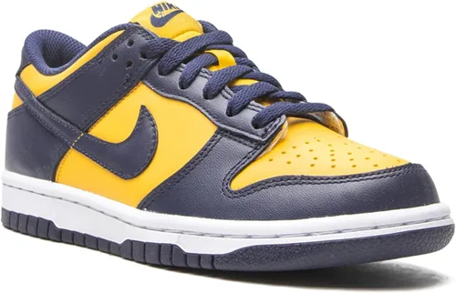 Vista 787 de Nike Kid's Dunk Low Sneaker
