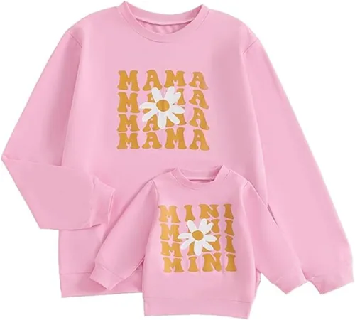 Vista 21 de Mommy and Me - Conjunto familiar de manga larga con cuello redondo y estampado de letras Rosado Rojo