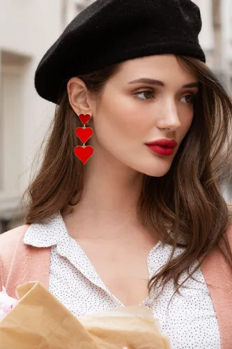 Vista 3 de Aretes colgantes con forma de corazón entrelazado para mujer, aretes colgantes en forma de corazón para mujer, hipoalergénicos, elegantes aretes