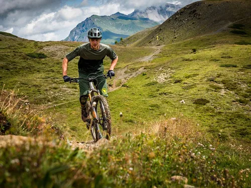 Vista 4 de Endura Hombre SingleTrack Core Print Manga Corta Ciclismo T II