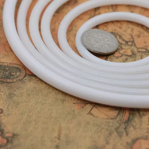 Vista 6 de Ciieeo Accesorios de bordado, 30 aros redondos de atrapasueños, anillos de plástico para atrapasueños, aros circulares blancos para atrapasueños