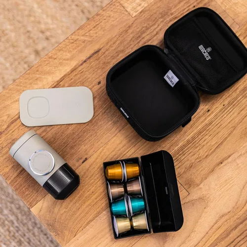 Vista 6 de WACACO Minipresso NS2 - Funda protectora con caja de cápsulas, posavasos y toalla, accesorio para máquina Minipresso NS2