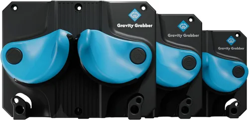 Vista 21 de Gravity Grabber La estantería de pared definitiva para esquís y tablas de snowboard - Se adapta a cualquier esquí o tabla de snowboard - Guarda tus